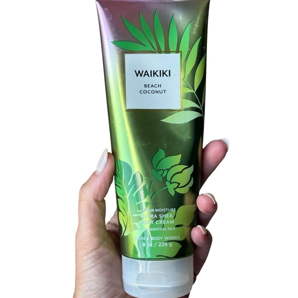 Bath & Body Works Waikiki Beach Coconut Body Cream 8 oz